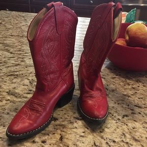Western kids boots red.